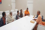  कमलेश तिवारी हत्याकांडः इंसाफ की आस लेकर सीएम योगी से मिला पीड़ित परिवार